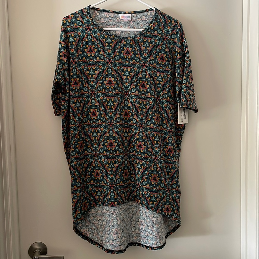 NWT LulaRoe Irma Tunic Top